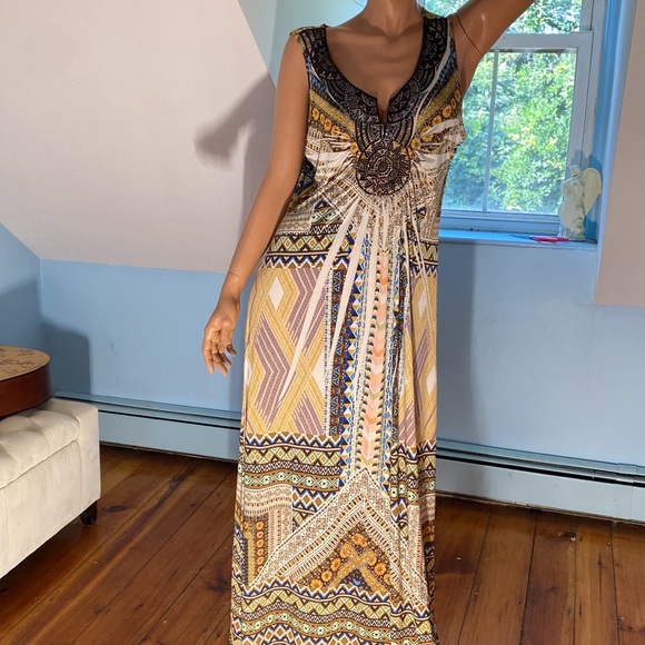 STUNNING APT 9 BEDAZZLED MAXI DRESS, SIZE L SATINY FEEL - Picture 2 of 12